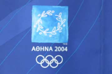 Εκατό εταιρείες και κοινοπραξίες υπέβαλαν στην «Αθήνα 2004» τις προσφορές τους