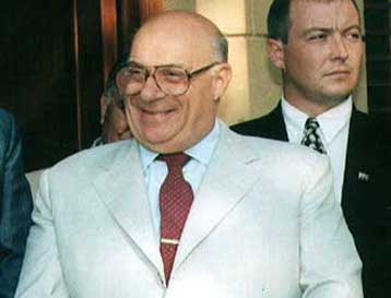 Επαναλαμβάνει ο Ντενκτάς την αντίθεσή του στην ένταξη της Κύπρου στην ΕΕ