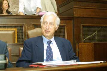 Σταθόπουλος κατά Χριστόδουλου – Έχουμε ξεκάθαρη θέση για το θέμα των ταυτοτήτων δηλώνει ο Ρέππας