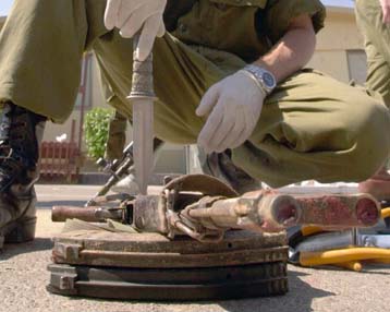 Με αεροπορική επίθεση απάντησαν οι Ισραηλινοί στις επιθέσεις των Παλαιστινίων