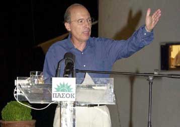 Η συμμαχία λαού και ΠΑΣΟΚ, εγγύηση για το μέλλον της χώρας τόνισε ο Κ.Σημίτης