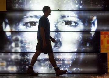 Το μεγαλύτερο και το μικρότερο hi-fi του κόσμου ανάμεσα στα καλούδια του Berlin Show