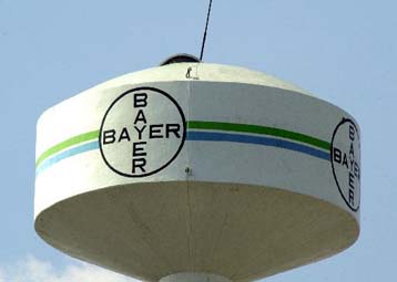 Θα ενημερώναμε τον ΕΟΦ για το Lipobay αλλά…, διατείνεται η Bayer