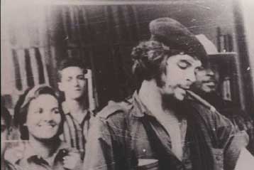 Εκτίθενται 201 ασπρόμαυρες φωτογραφίες από το φακό του Ερνέστο «Τσε» Γκεβάρα