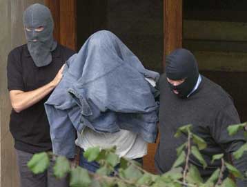 Τρίτη ημέρα επιδρομών για την ΕΤΑ στην Ισπανία, με έξι συλλήψεις