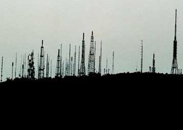 Στο μικροσκόπιο της Κομισιόν το σύστημα αδειοδότησης των ραδιοσταθμών στην Αττική