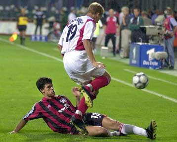 Στο… κλουβί των ομίλων τα «θηρία» των προκριματικών του Champions League