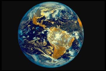 Πέθανε ο Βρετανός αστρονόμος Φρεντ Χόιλ, πατέρας της έκφρασης Big Bang