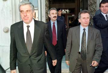 831 δισ. περισσότερους φόρους και αυξημένες δαπάνες κατά 643 δισ., προβλέπει ο προϋπολογισμός του 2