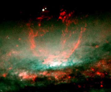 Τα αποτελέσματα της μαζικής δημιουργίας άστρων «βλέπει» το διαστημικό τηλεσκόπιο Hubble