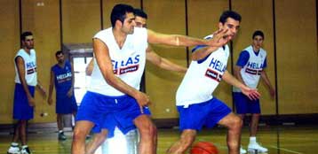 Η εθνική μπάσκετ έχασε 93-80 από τη Γιουγκοσλαβία