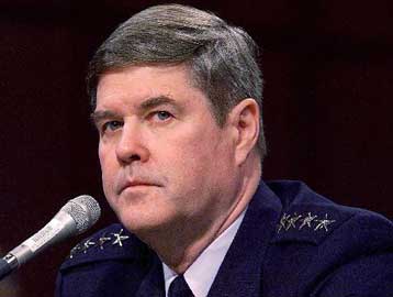 Επίσκεψη αστραπή Ράλστον στα Σκόπια υπό τους… κεραυνούς των όπλων στο Τέτοβο