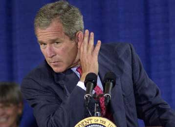 Περιορίζει τελικά τις θερινές του διακοπές ο Τζορτζ Ο. Μπους