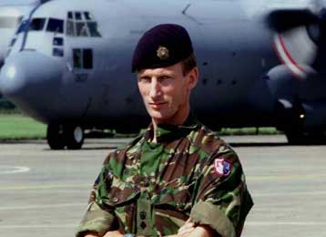 Στα Σκόπια οι πρώτοι στρατιώτες της Συμμαχίας – Στάση αναμονής από τους πρεσβευτές του ΝΑΤΟ