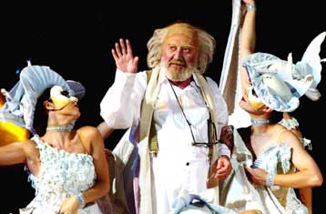 Οι «Νεφέλες» στο Φεστιβάλ Ολύμπου από το Εθνικό Θέατρο