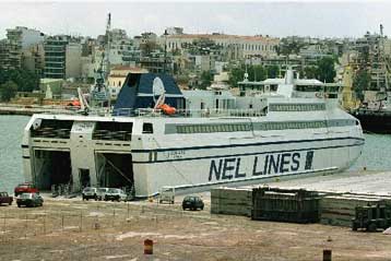 Δεμένα στα λιμάνια τα ταχύπλοα λόγω κακοκαιρίας