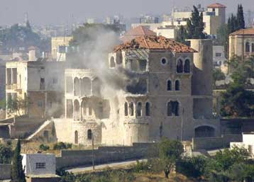 Αδιάλλακτοι οι Ισραηλινοί – Για νέες επιθέσεις προειδοποιεί ο Σαρόν