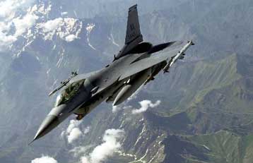 Αμερικανικά και βρετανικά αεροσκάφη έπληξαν στόχους στο Ν.Ιράκ