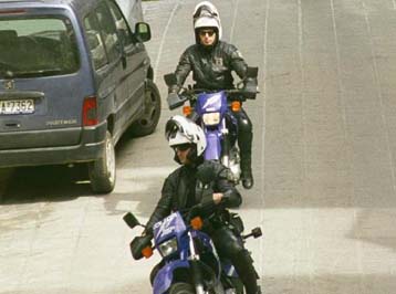 Τρεις νεκροί και δύο τραυματίες από πυρά 35χρονου τοξικομανή