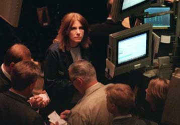 Αμετάβλητος ο Nasdaq, απώλειες για Dow Jones στο άνοιγμα της Δευτέρας