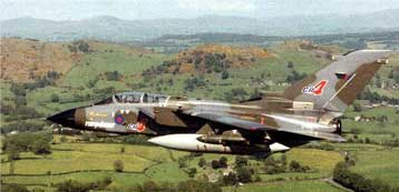 Ιρακινούς στόχους βομβάρδισαν αμερικανικά και βρετανικά αεροσκάφη