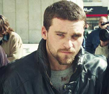 Με ταξί διέφυγε ο Κ.Πάσσαρης από τους αστυνομικούς στον Νέο Κόσμο