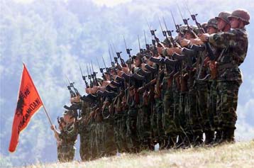 Η οργάνωση Αλβανικός Εθνικός Στρατός υπεύθυνη για το θάνατο των δέκα στρατιωτών στην ΠΓΔΜ