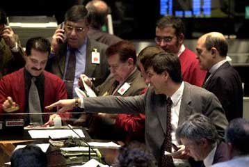 Απώλειες για Nasdaq, οριακά κέρδη για Dow Jones την Πέμπτη