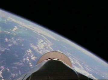 O διαστημικός βολιστήρας Genesis ξεκινά να φέρει λίγο Ήλιο στη Γή