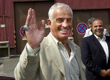 Σε νοσοκομείο του Παρισιού μεταφέρθηκε ο διάσημος ηθοποιός Ζαν Πολ Μπελμοντό