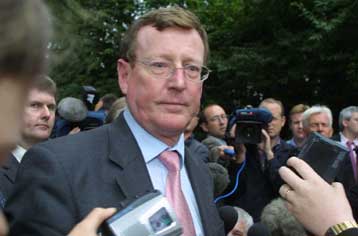 Οι προτεστάντες απορρίπτουν το ειρηνευτικό σχέδιο για τη Β. Ιρλανδία