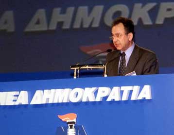 Δεν αφήνουμε την κυβέρνηση σε χλωρό κλαρί, τονίζει ο Σιούφας