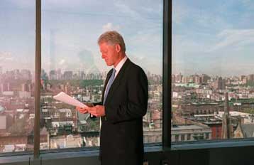 Συμβόλαιο – μαμούθ για την έκδοση των απομνημονευμάτων του υπέγραψε ο Κλίντον