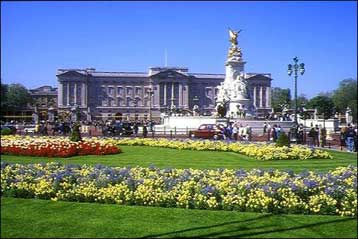 Οι κήποι του Μπάκινγχαμ ανοιχτοί στο κοινό έως τα τέλη Σπτεμβρίου