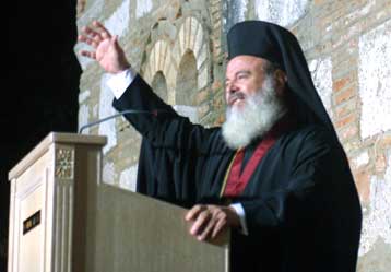 Οι αξίες της ελληνοχριστιανικής παράδοσης δεν θα καταρρεύσουν, τόνισε από τα Καλάβρυτα ο Χριστόδουλ