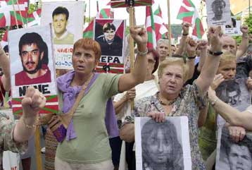 Χιλιάδες υποστηρικτές της ΕΤΑ διαδήλωσαν στους δρόμους του Σαν Σεμπαστιάν