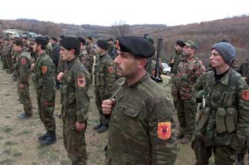Επανεμφάνιση των Αλβανών ανταρτών στη νότια Σερβία με δολοφονία δύο αστυνομικών
