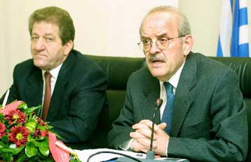 Η ΔΕΗ ενέκρινε τη στρατηγική συνεργασία με την Wind στις τηλεπικοινωνίες