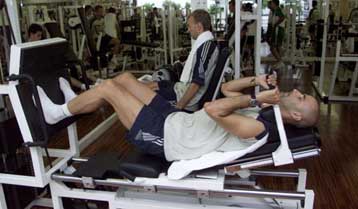 Ήττα 3-1 για τη Σλάβια και τραυματισμός για τον Κούκα