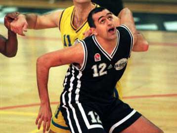 Ο «δικέφαλος» απέκτησε και τον Μοράλες