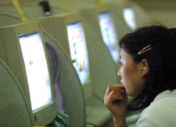 Πονοκεφάλους προκαλεί νέος ιός που μεταδίδεται μέσω του ηλεκτρονικού ταχυδρομείου