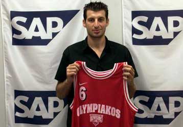 Ο Παπαλουκάς θα φορά τη φανέλα με το Νο 6 στον Ολυμπιακό