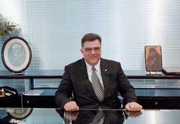 Περελθόν ο Εμφιετζόγλου από τη διοίκηση της «κυανόλευκης» ΚΑΕ