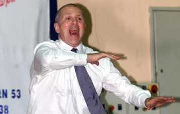 Ο Γιατζόγλου σε… απόγνωση για τις μεταγραφικές κινήσεις