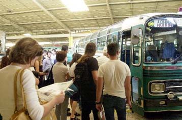 Σε Ανώνυμες Εταιρείες μετατρέπονται τα ΚΤΕΛ έως το 2003 – Καθιερώνονται ιδιωτικά ΚΤΕΟ