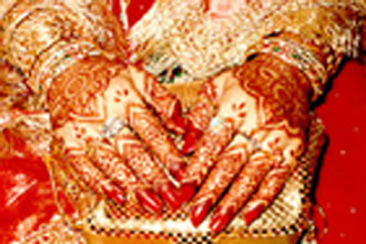 Προσοχή στα τατουάζ από χένα: Κίνδυνος αλλεργίας