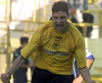 Ο Χαριστέας οδήγησε τον Αρη στο 1-0 επί του Ιωνικού