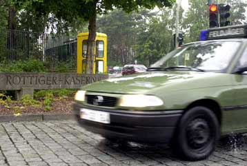 Συνεχίζεται, με τρεις συλλήψεις, το ανθρωποκυνηγητό υπόπτων στη Γερμανία