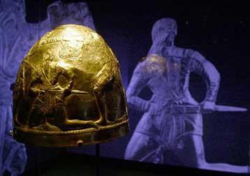 Εγκαινιάστηκε στο Παρίσι έκθεση με ελληνικές αρχαιότητες