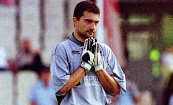 Ο Χαλκιάς στη θέση του Ελευθερόπουλου για τον αγώνα με την Αγγλία